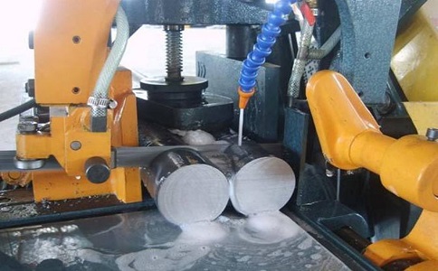 港南卧式带锯床的送料方式有哪几种？